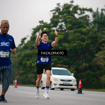 Runner Photo 7418197