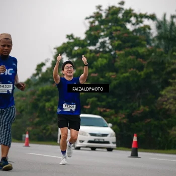 Runner Photo 7418199