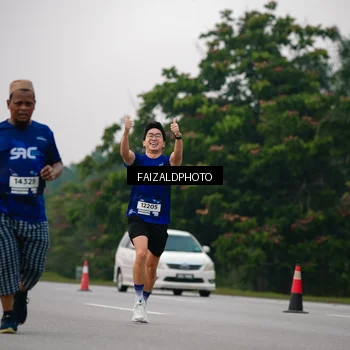 Runner Photo 7418208