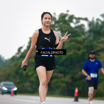Runner Photo 7418210