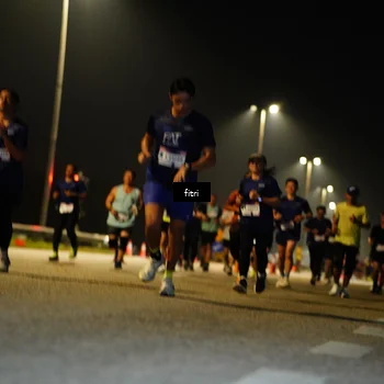 Runner Photo 7418211