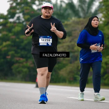 Runner Photo 7418234