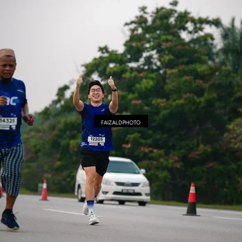 Runner Photo 7418236