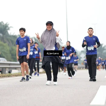 Runner Photo 7418243