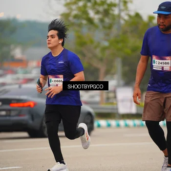 Runner Photo 7418245