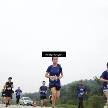 Runner Photo 7418263