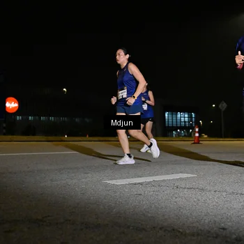 Runner Photo 7418279