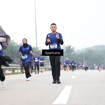 Runner Photo 7418282