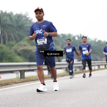 Runner Photo 7418290