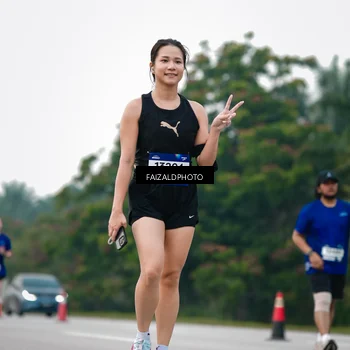 Runner Photo 7418292