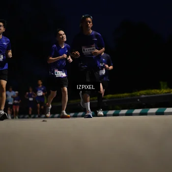 Runner Photo 7418299