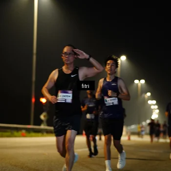 Runner Photo 7418330