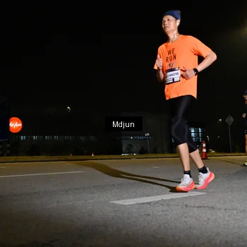 Runner Photo 7418342