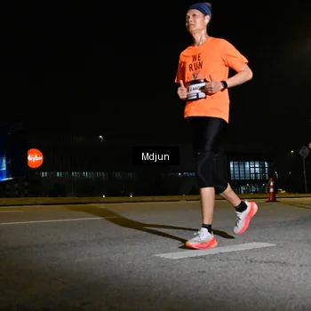 Runner Photo 7418343