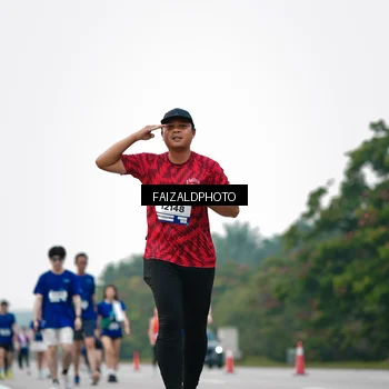 Runner Photo 7418346