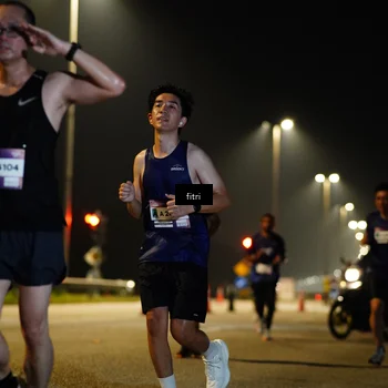 Runner Photo 7418352
