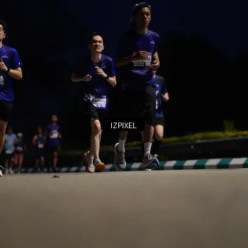 Runner Photo 7418370