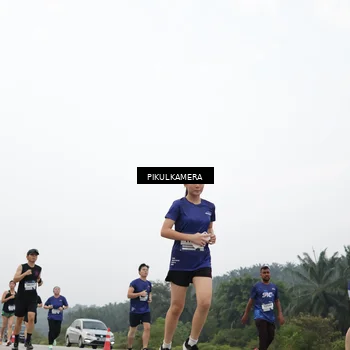 Runner Photo 7418385