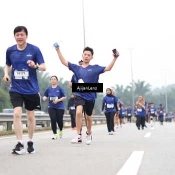 Runner Photo 7418386