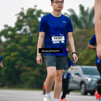 Runner Photo 7418388