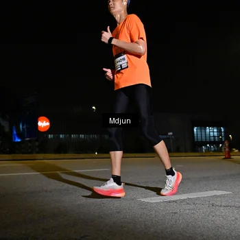 Runner Photo 7418401