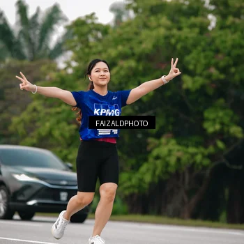 Runner Photo 7418410