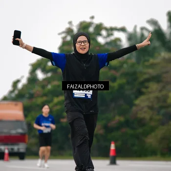 Runner Photo 7418425