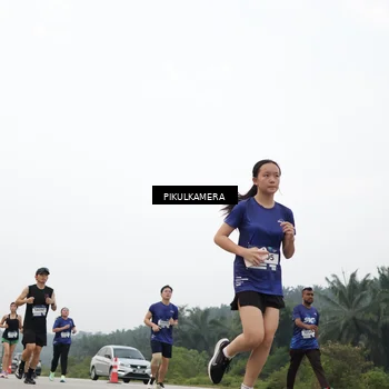 Runner Photo 7418450