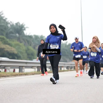Runner Photo 7418472