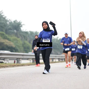 Runner Photo 7418480