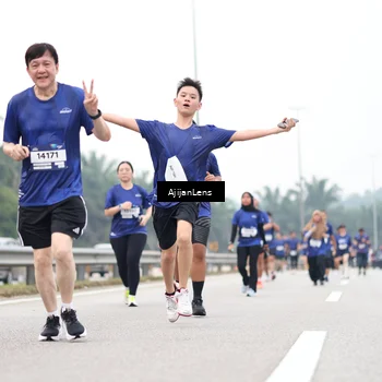 Runner Photo 7418482