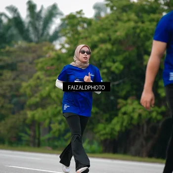 Runner Photo 7418499