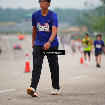 Runner Photo 7418501