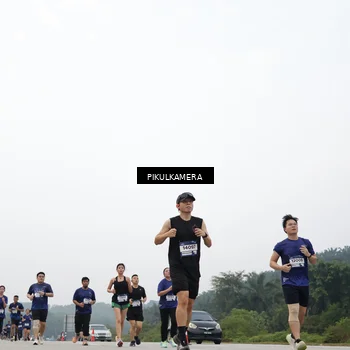 Runner Photo 7418519