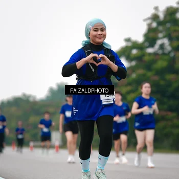 Runner Photo 7418537