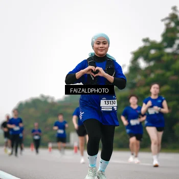 Runner Photo 7418543