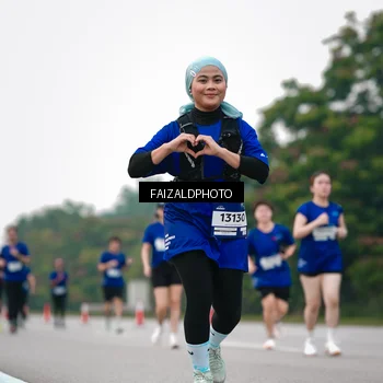 Runner Photo 7418544