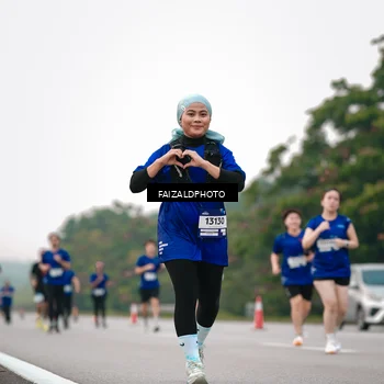 Runner Photo 7418546