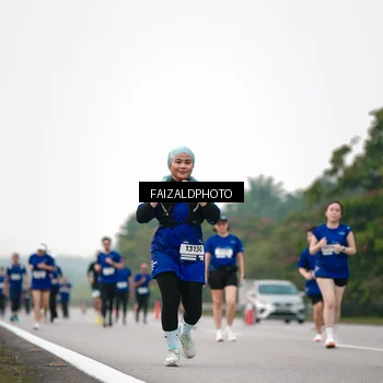 Runner Photo 7418559