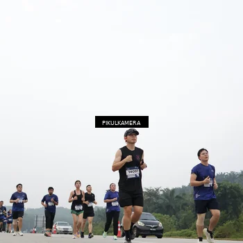 Runner Photo 7418569