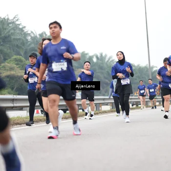 Runner Photo 7418572