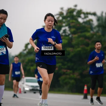 Runner Photo 7418573