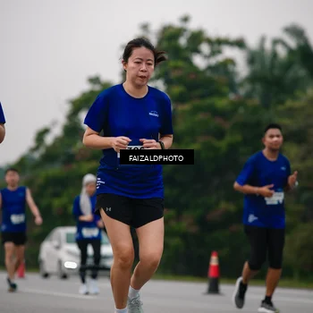 Runner Photo 7418578