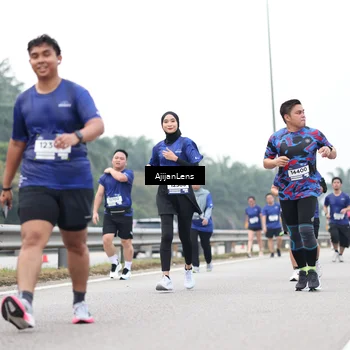 Runner Photo 7418598