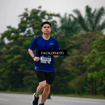 Runner Photo 7418600