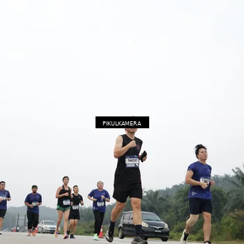 Runner Photo 7418602