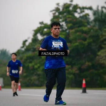 Runner Photo 7418608