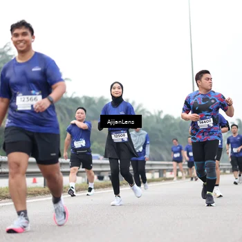 Runner Photo 7418611