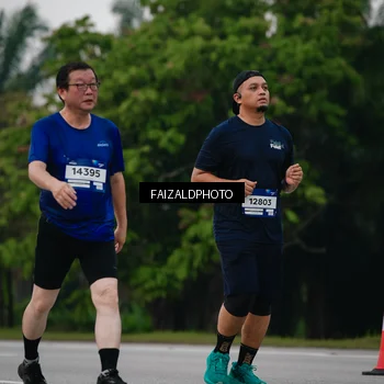 Runner Photo 7418624
