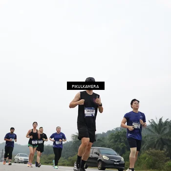 Runner Photo 7418628